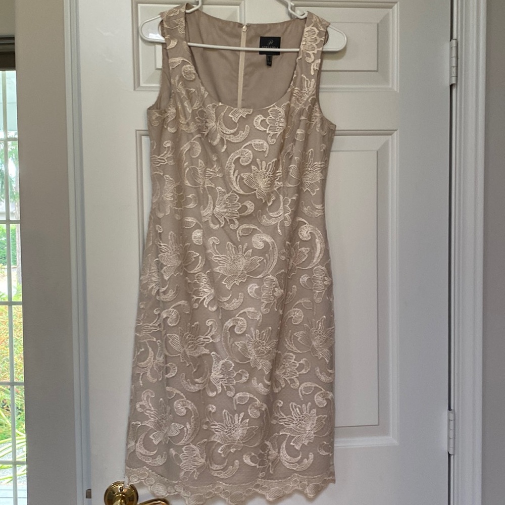 Adrianna Papell womens dress size 6. Worn once.
